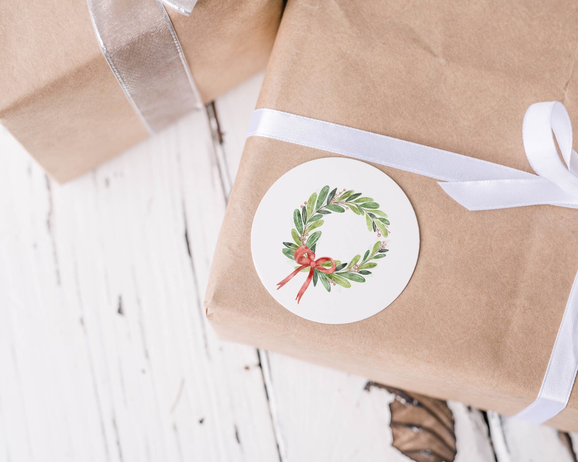 Holly Wreath Christmas Gift Label Staged